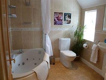 Grove House B And B Solihull Esterno foto